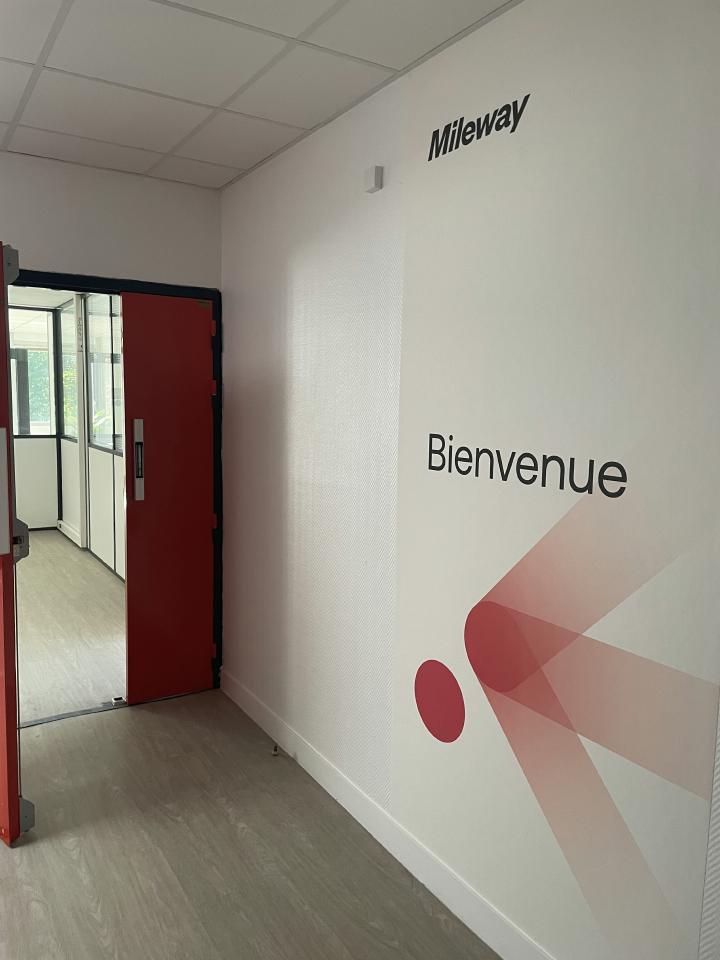 Bureau Saint Thibault des Vignes 920m² Location bureau Saint Thibault des Vignes Seine-et-Marne OLBUR2205551 2